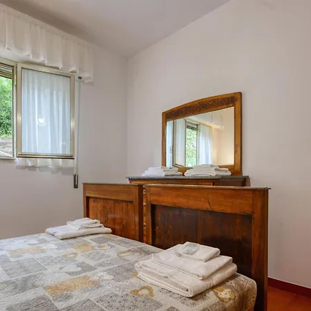公寓 1 Bedroom Awesome In San Saturnino