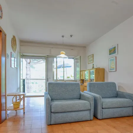 1 Bedroom Awesome In San Saturnino