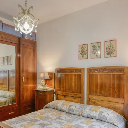 1 Bedroom Awesome In San Saturnino Lejlighed *