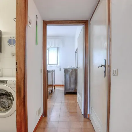 Lejlighed 1 Bedroom Awesome In San Saturnino Bracco