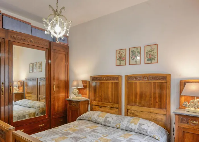 1 Bedroom Awesome In San Saturnino Lägenhet *