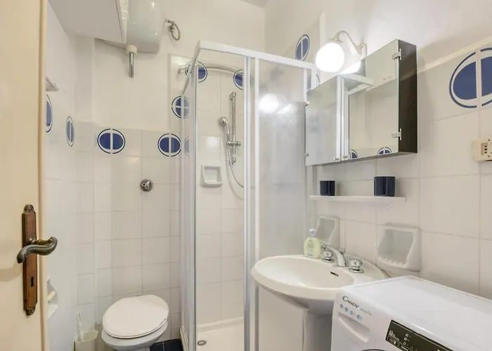 1 Bedroom Awesome In San Saturnino Bracco